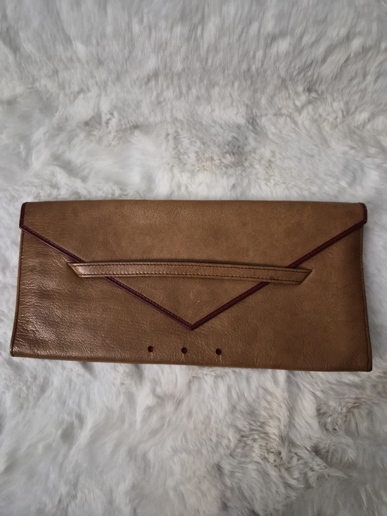 Barneys New York Handbags - BARNEYS NEW YORK Classic Brown Envelope Leather Clutch